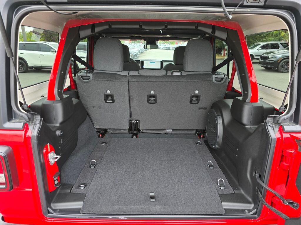 2025 Jeep Wrangler Sport S photo 14