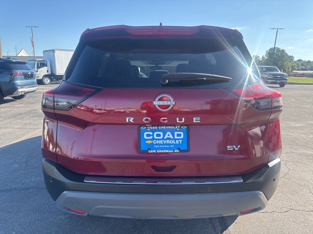 2022 Nissan Rogue SV photo 4