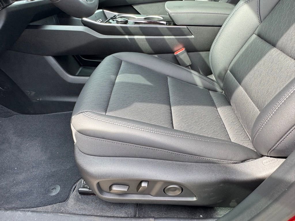 2026 Chevrolet Equinox LT photo 23