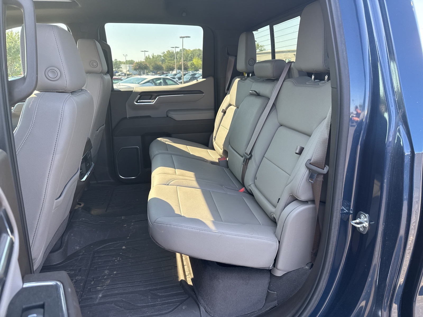 2023 Gmc Sierra 1500 SLT photo 5
