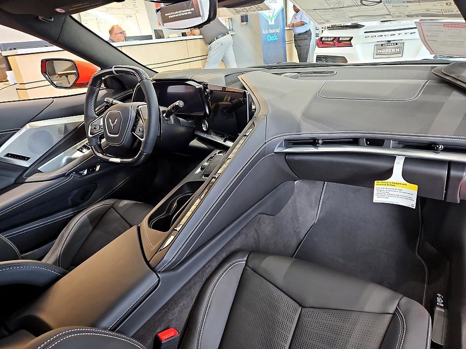 2025 Chevrolet Corvette E-Ray 3LZ photo 16
