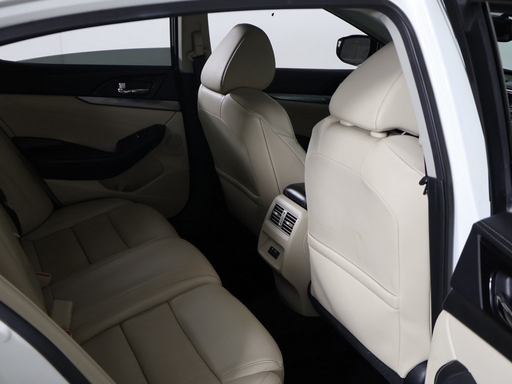2019 Nissan Maxima SL photo 31