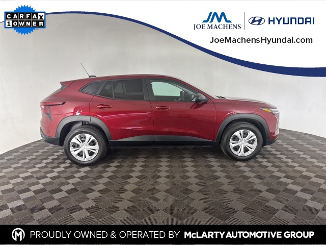 2024 Chevrolet Trax LS photo 6