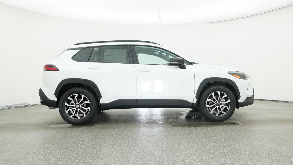 2026 Toyota Corolla Cross XLE XSE photo 23