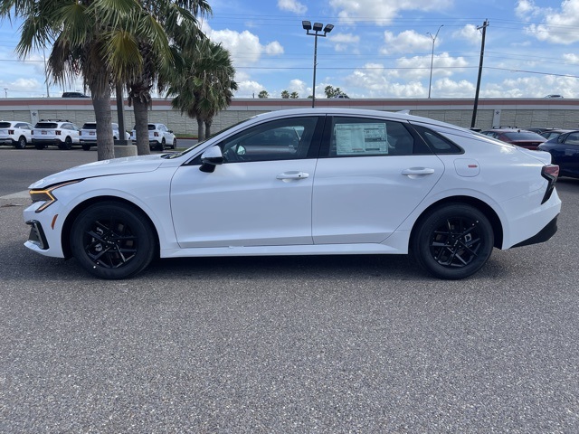 2025 Kia K5 LXS photo 4