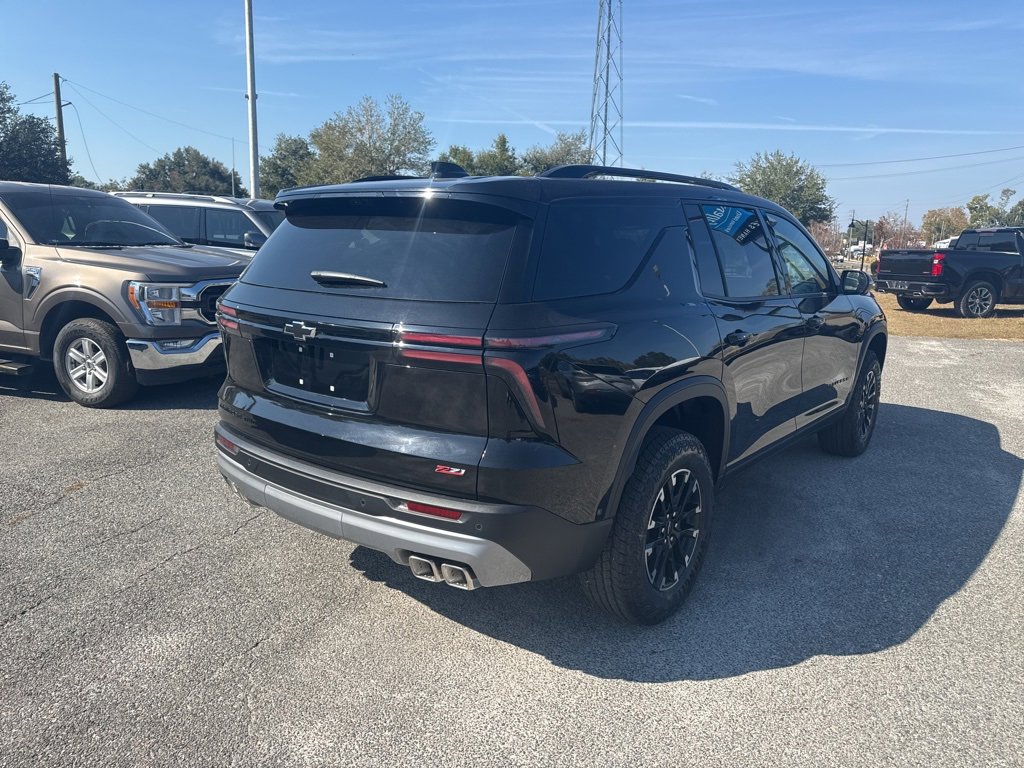 2026 Chevrolet Traverse Z71 photo 4