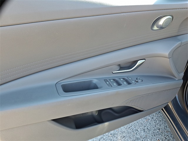 2024 Hyundai Elantra SEL photo 10