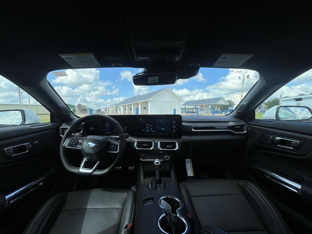 2025 Ford Mustang GT Premium photo 4