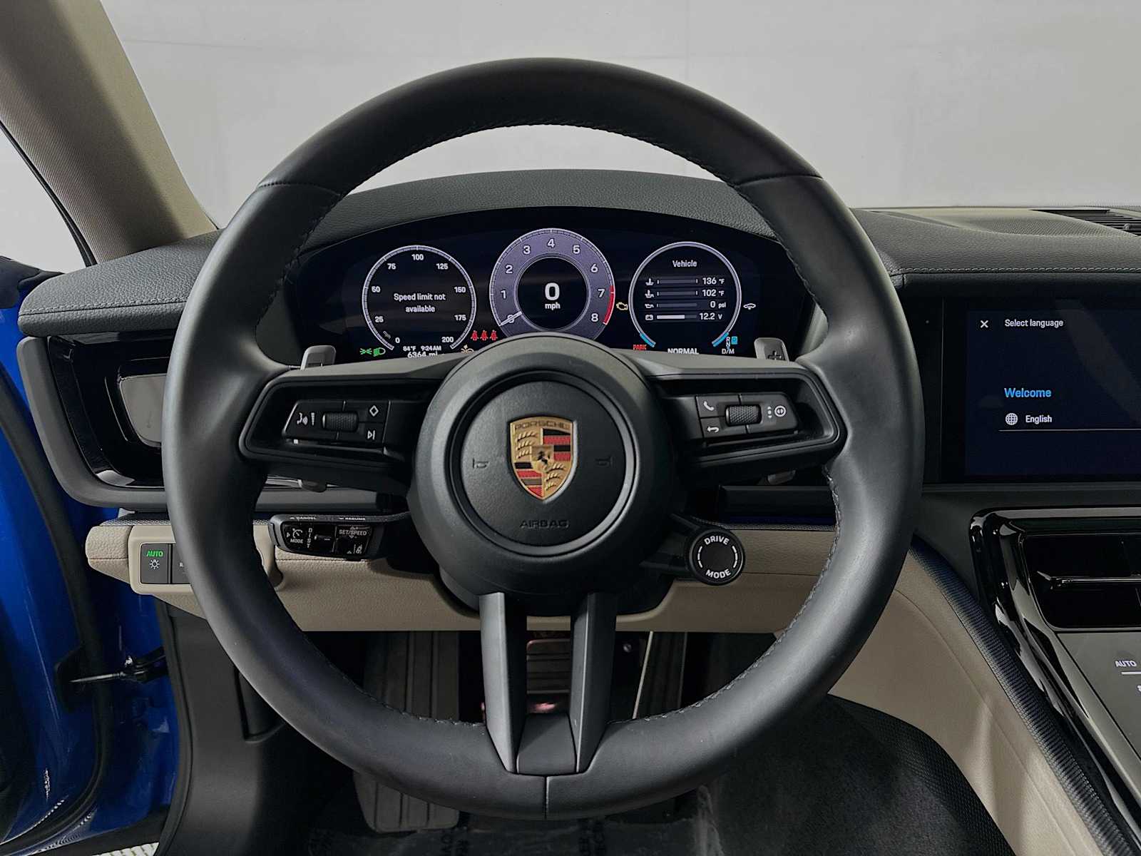 2025 Porsche Panamera photo 13