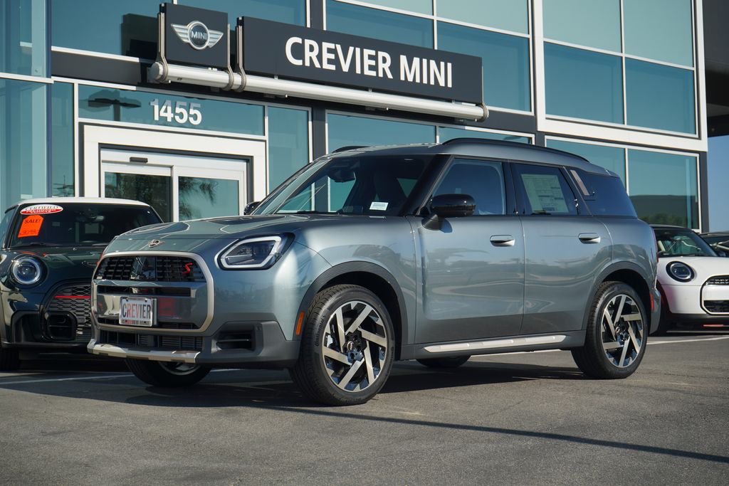 2026 MINI Countryman S's photo