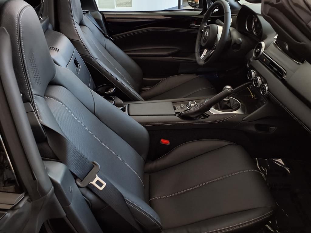 2025 Mazda MX-5 Miata Miata RF Grand Touring photo 13