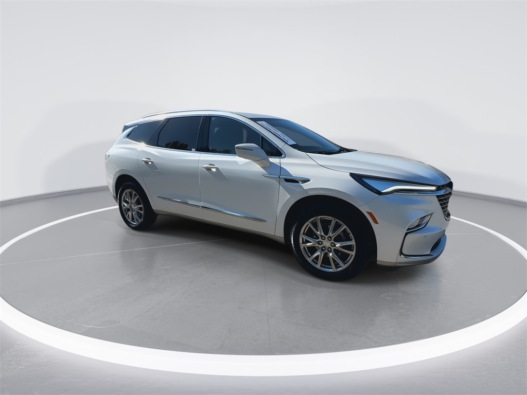 2022 Buick Enclave Premium photo 2