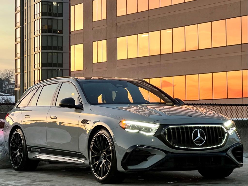 2026 Mercedes-Benz E-Class AMG E53's photo