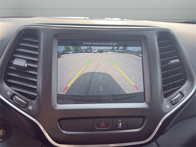 2022 Jeep Cherokee Trailhawk photo 22