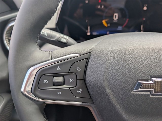 2025 Chevrolet Trax LT photo 13