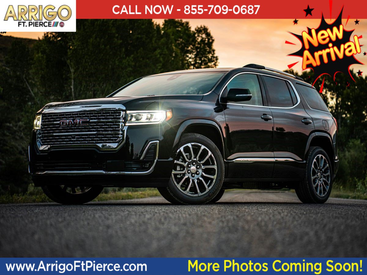 2023 GMC Acadia Denali's photo
