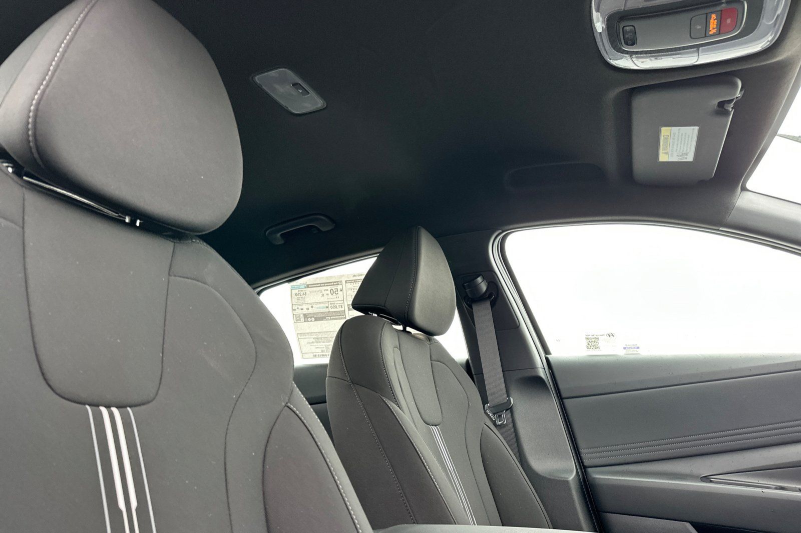 2025 Hyundai Elantra Hybrid SEL Sport photo 15