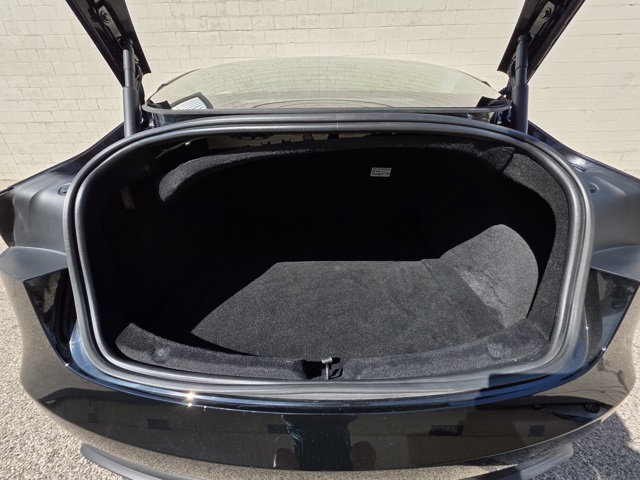 2024 Tesla Model 3 photo 18