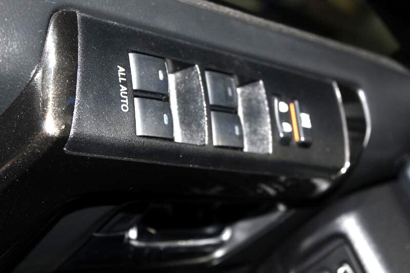 2019 Toyota 4Runner SR5 photo 14