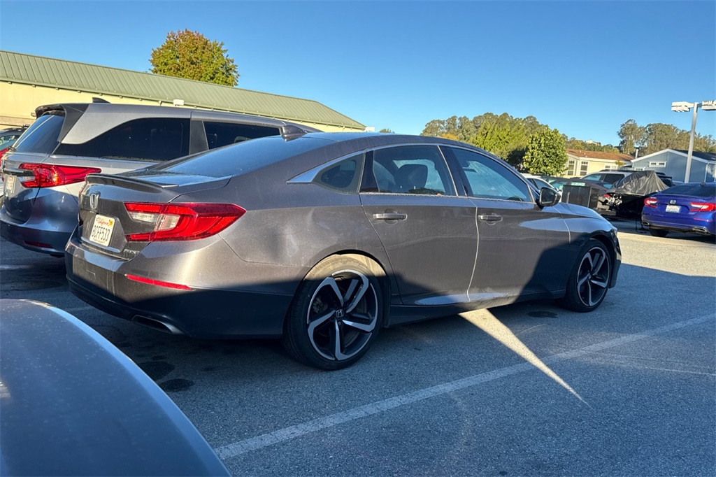 2018 Honda Accord Sport photo 2