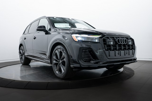 2025 Audi Q7 Premium Plus