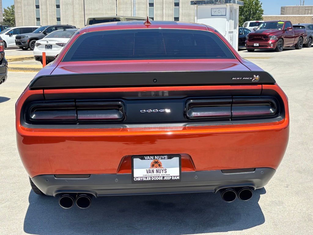 2021 Dodge Challenger R/T Scat Pack Widebody photo 4