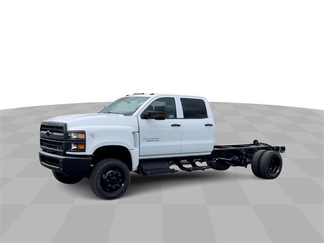 2024 Chevrolet Silverado 5500HD Work Truck photo 4