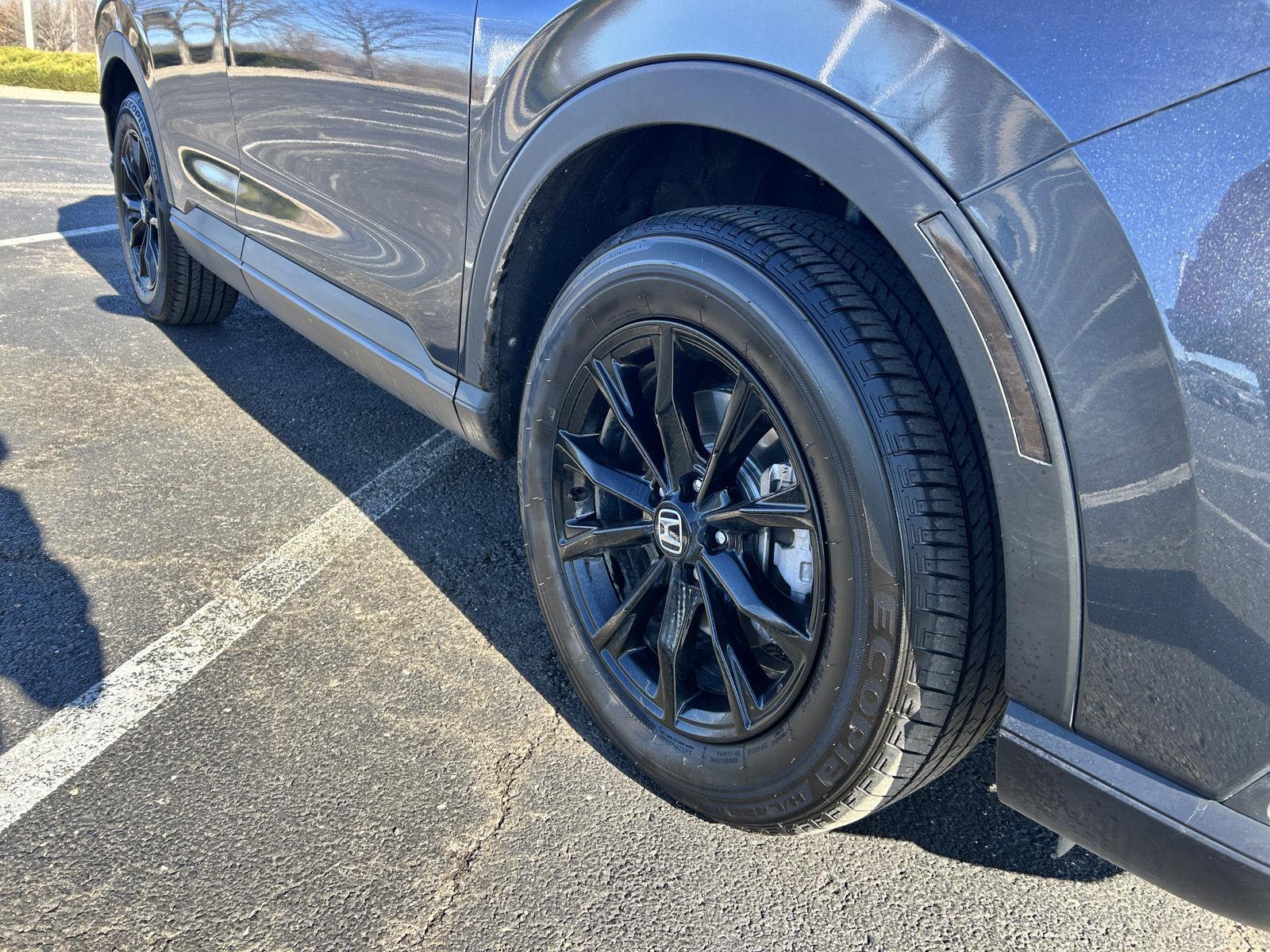 Used 2025 Honda CR-V Sport-L with VIN 7FARS6H82SE091568 for sale in Kansas City