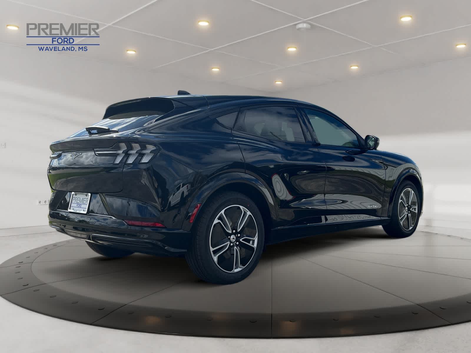 2023 Ford Mustang Mach-E Premium photo 5