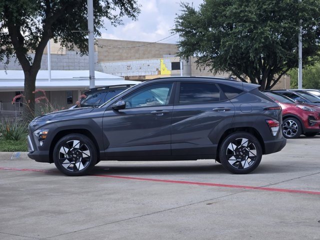 2025 Hyundai Kona SEL photo 2