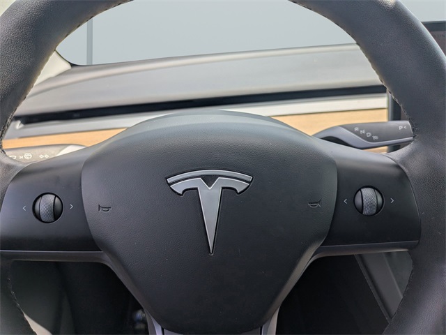 2024 Tesla Model Y Long Range photo 25