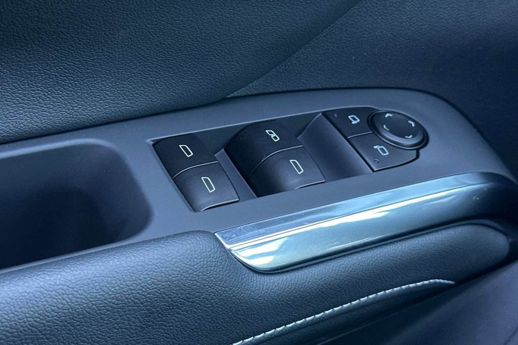 2026 Chevrolet Traverse photo 12