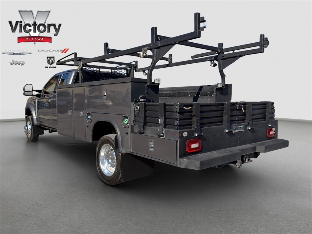 2023 Ford F-450 Lariat photo 4