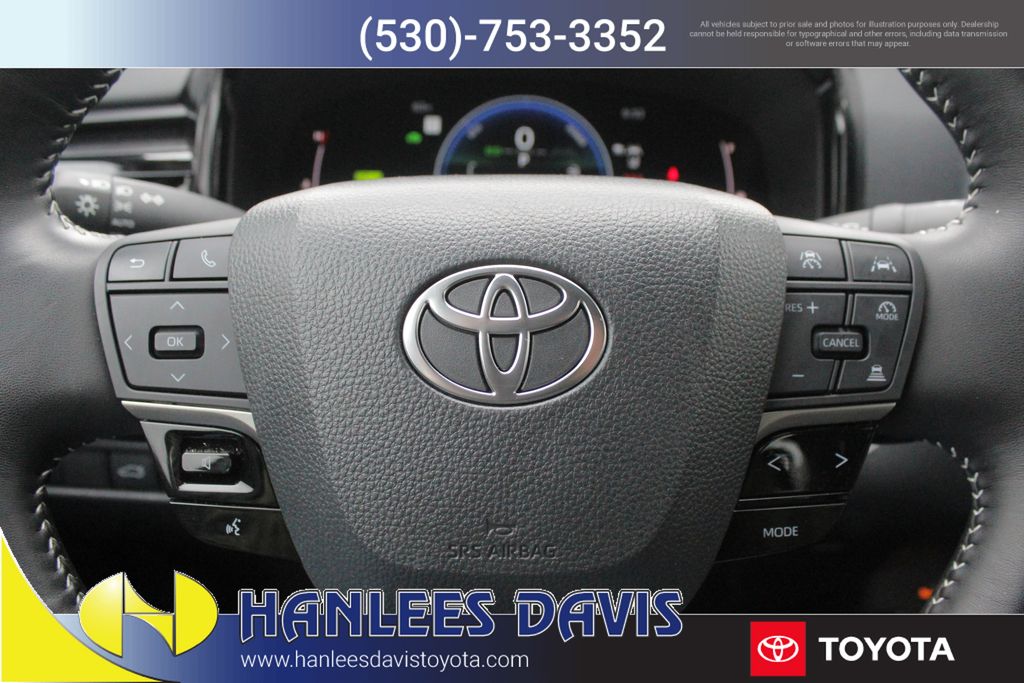 2025 Toyota Camry photo 16