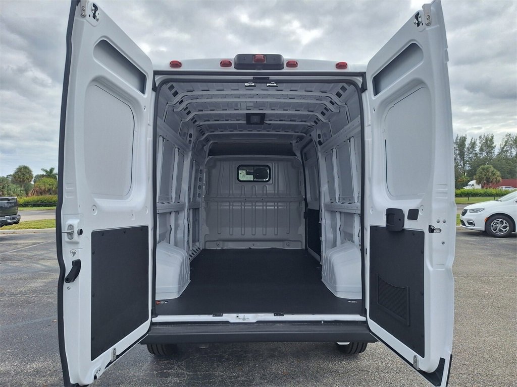 2025 Ram ProMaster 3500 photo 5