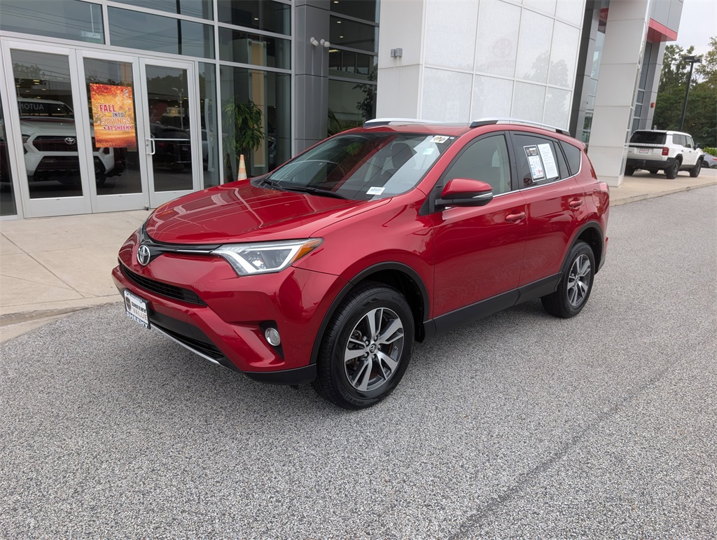 2016 Toyota RAV4 XLE photo 24