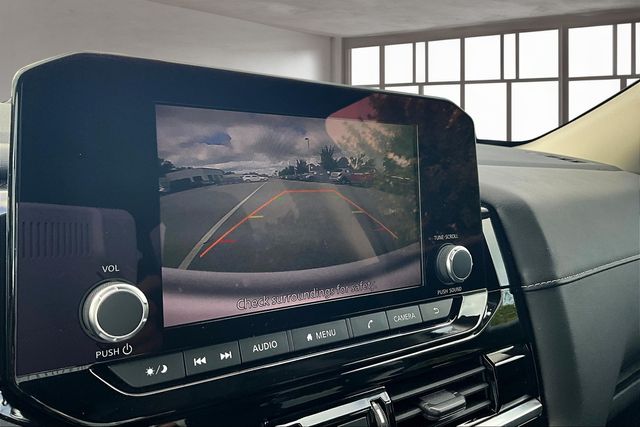2022 Nissan Pathfinder SV photo 22
