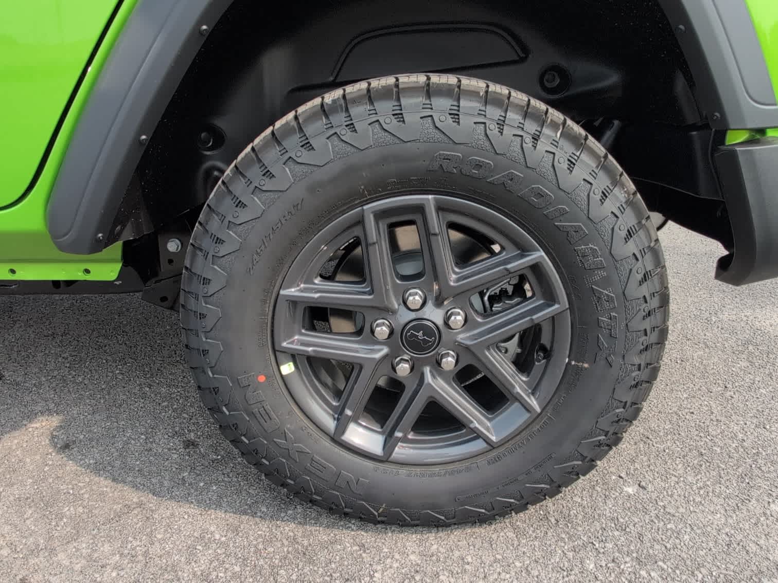 2025 Jeep Wrangler Sport S photo 4