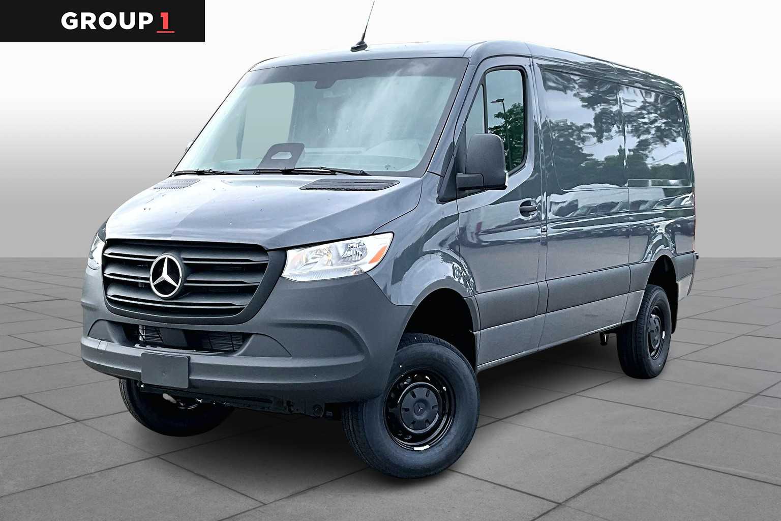 2025 Mercedes-Benz Sprinter Cargo Van Base's photo