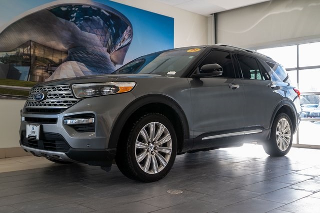 2021 Ford Explorer Limited's photo