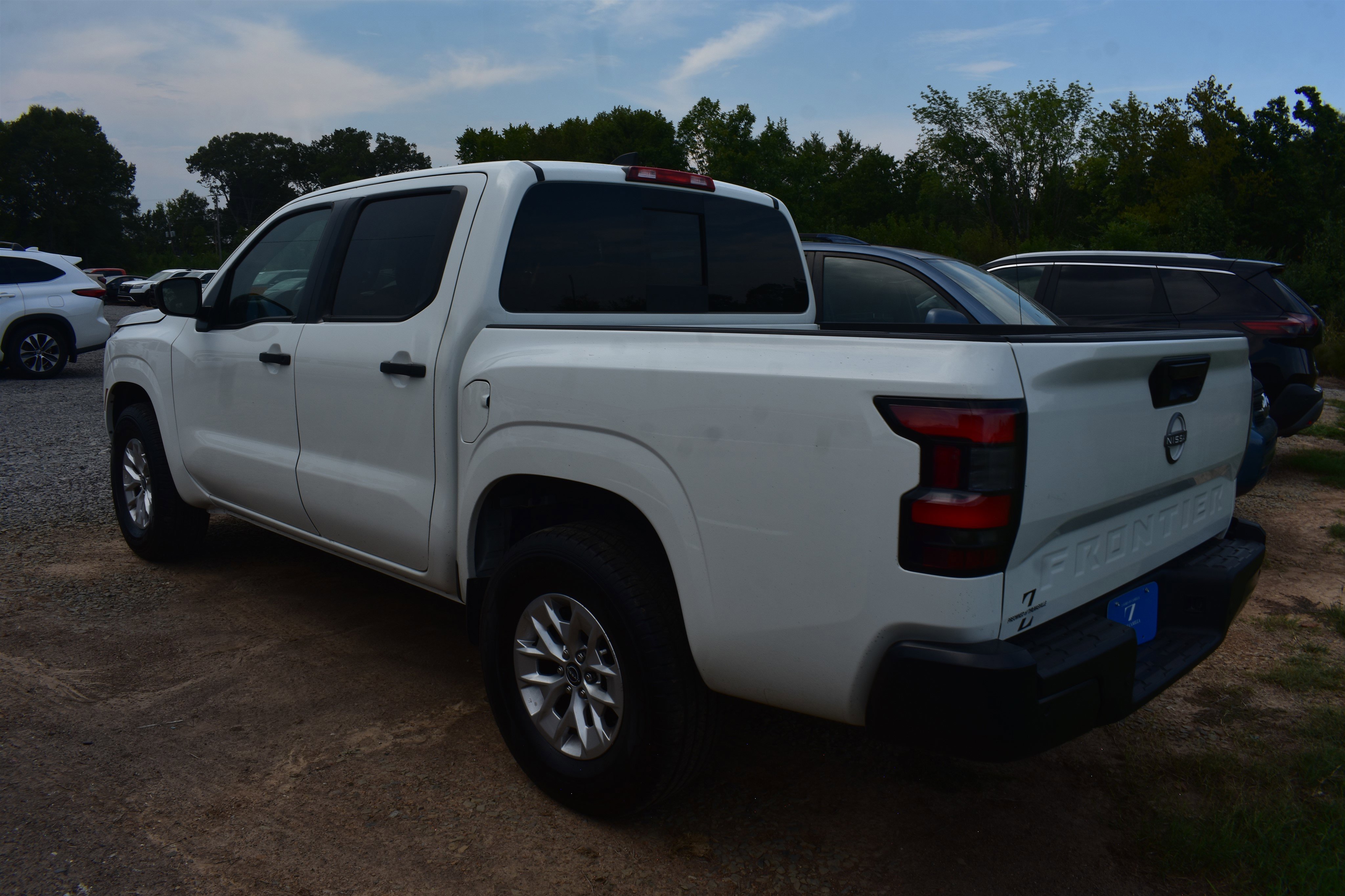 2025 Nissan Frontier S photo 6