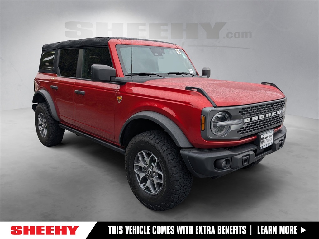 2023 Ford Bronco 4-Door Badlands's photo