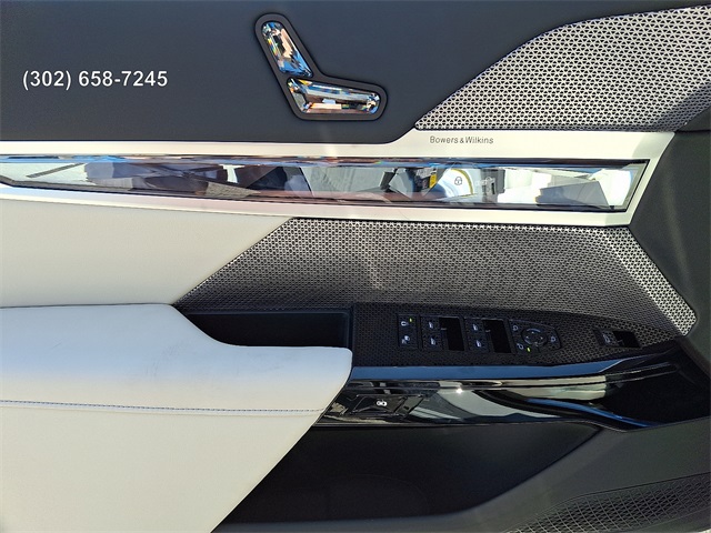 2026 Bmw 750e photo 10