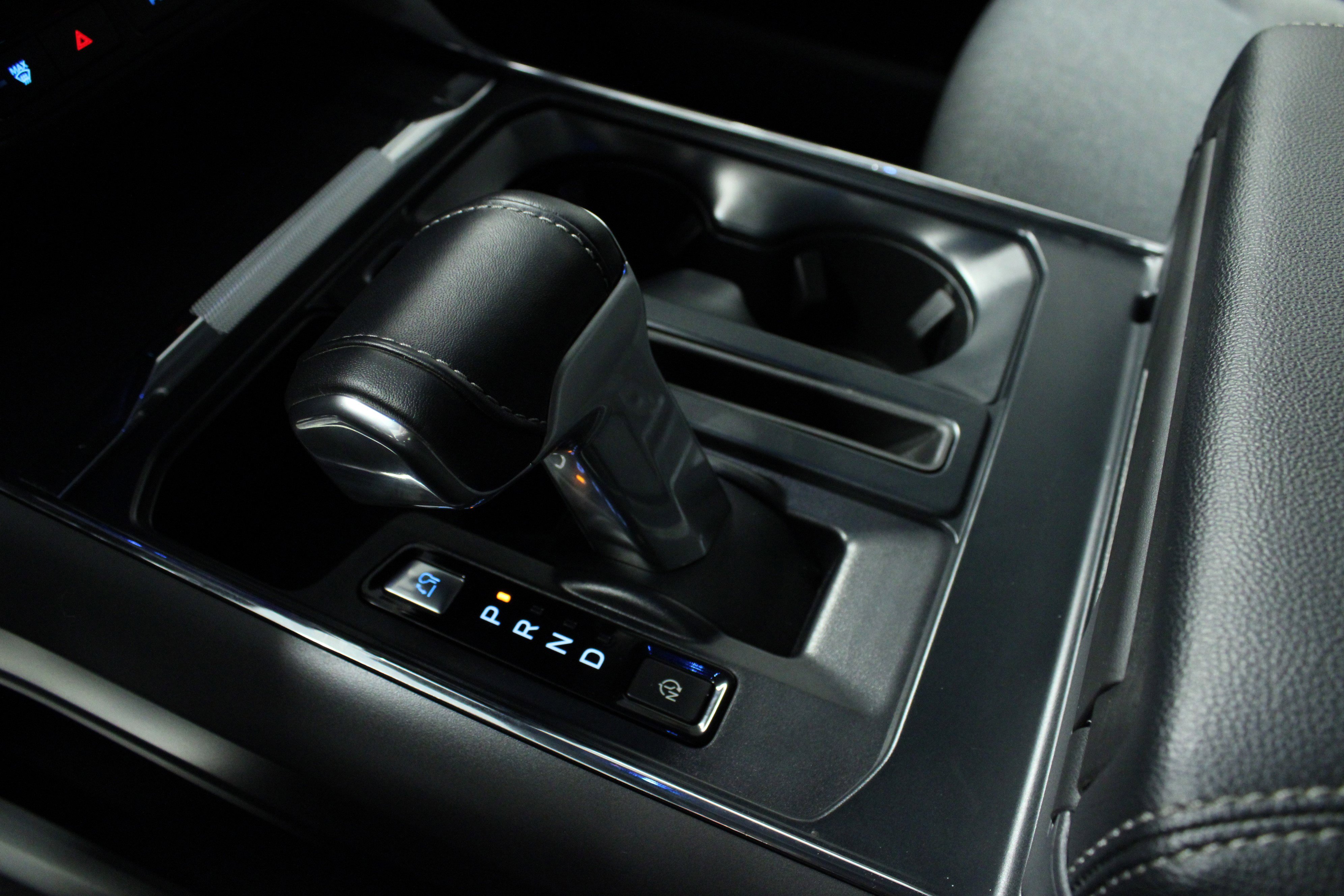 2024 Ford F-150 Lightning photo 18