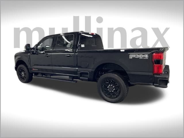 2025 Ford F-250 Lariat photo 2