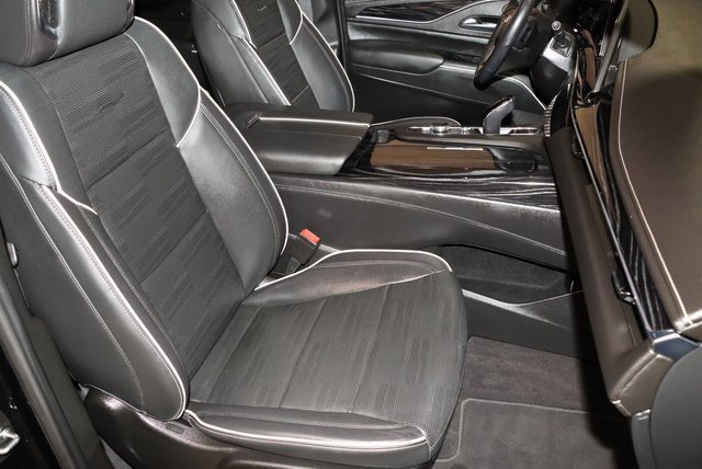 2023 Cadillac Escalade Sport photo 24