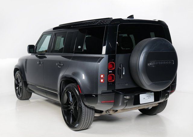 2023 Land Rover Defender 110 X-Dynamic SE photo 31