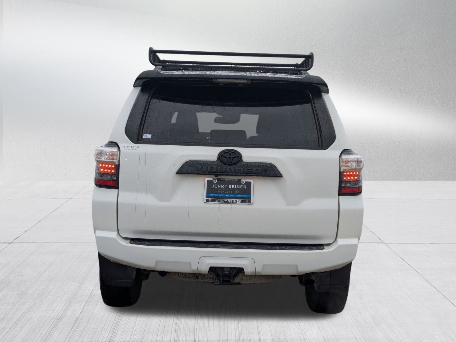 2021 Toyota 4Runner Venture Special Edition photo 4