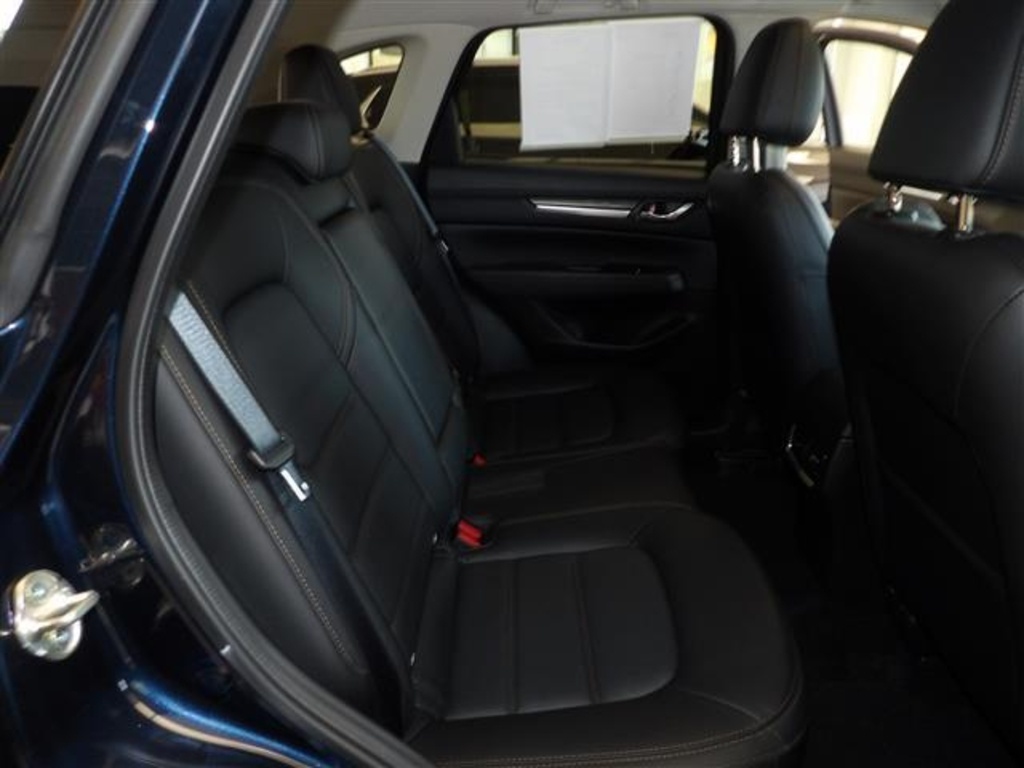 2022 Mazda CX-5 2.5 Premium Plus photo 18