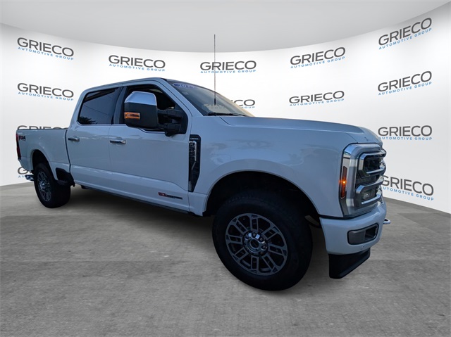Used 2024 Star White Ford Limited image 1